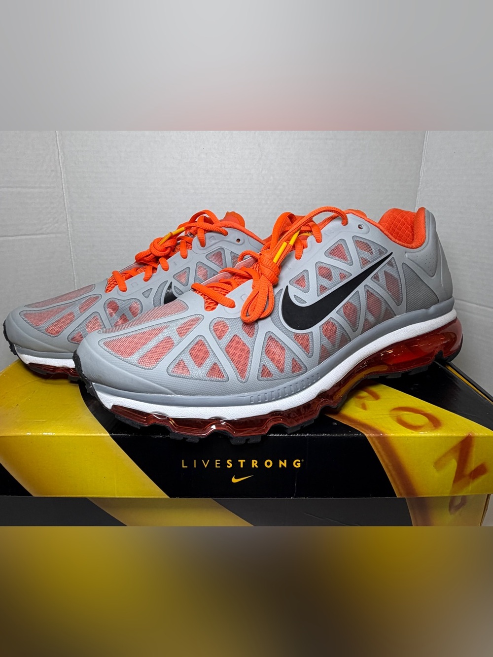 Nike Air Max 2010 Livestrong Orange and gray sneakers men’s size 13